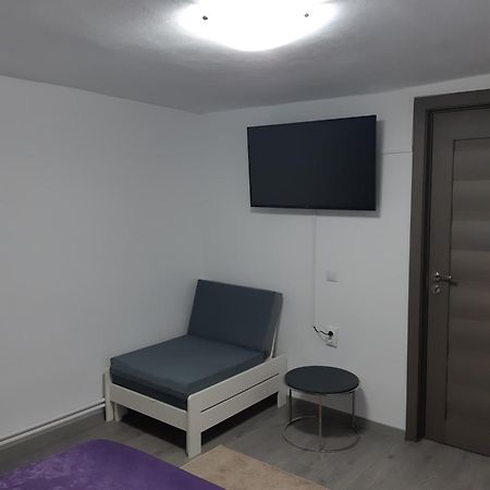 Apartament Magnolia Nearby City Center With Parking Sibiu Esterno foto