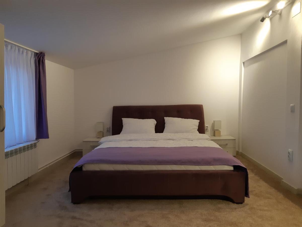 Apartament Magnolia Nearby City Center With Parking Sibiu Esterno foto