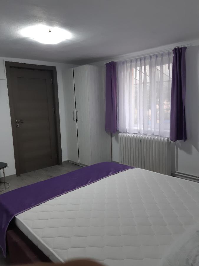 Apartament Magnolia Nearby City Center With Parking Sibiu Esterno foto